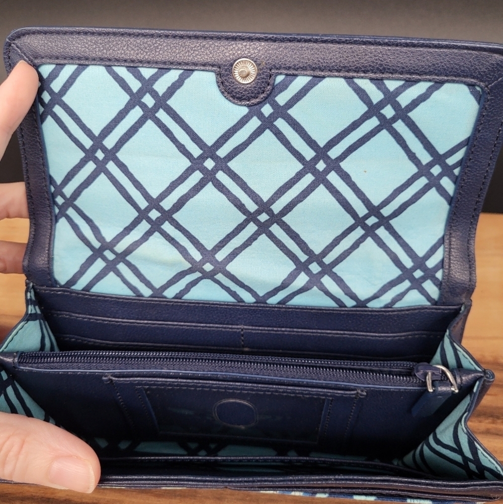 Vera Bradley Navy & Sky Blue Print Wallet, EUC - Picture 2 of 11